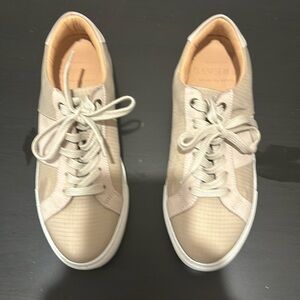 Greats of Brooklyn Tan Sneakers size 8